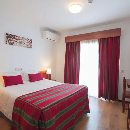 Cristo Rei - Hotel 2*