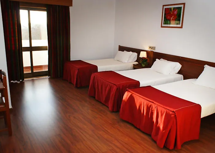 Cristo Rei - Hotel 2*